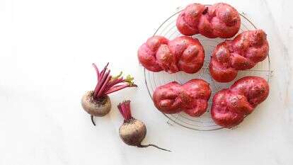 לחמניות סלק וחמוציות | אפרת ליכטנשטט