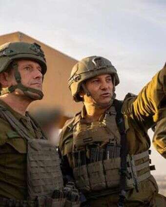 הפרקליט הצבאי הראשי, אלוף איתי אופיר, בסיור שטח ברצועת עזה, יחד עם מפקד פיקוד הדרום, אלוף יניב עשור, ומפקדים נוספים. | דובר צה"ל הפרקליט הצבאי הראשי, אלוף איתי אופיר, בסיור שטח ברצועת עזה, יחד עם מפקד פיקוד הדרום, אלוף יניב עשור, ומפקדים נוספים. | דובר צה"ל