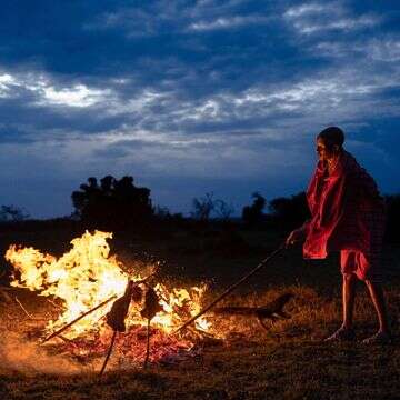 הדלקת אש במחוז נארוק, קניה | AFP הדלקת אש במחוז נארוק, קניה | AFP