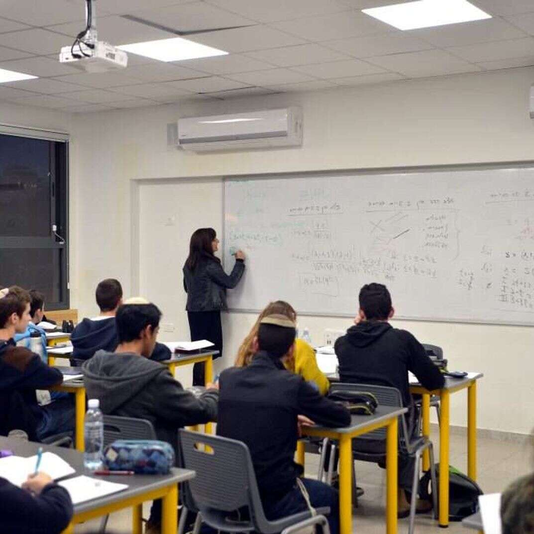 שיעור בכיתה | אילוסטרציה, למצולמים אין קשר לכתבה