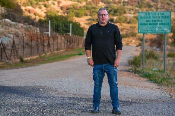 "כשאחמד א־שרע ירגיש ששלטונו יציב, הוא יחליט להתעמת עם ישראל". אייל דרור | אייל מרגולין - ג׳יני "כשאחמד א־שרע ירגיש ששלטונו יציב, הוא יחליט להתעמת עם ישראל". אייל דרור | אייל מרגולין - ג׳יני