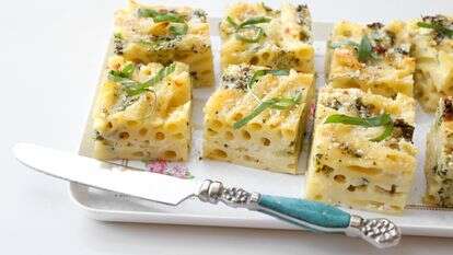 לזניה לעצלנים: פשטידת פסטה בתבנית אחת | אפרת  ליכטנשטט