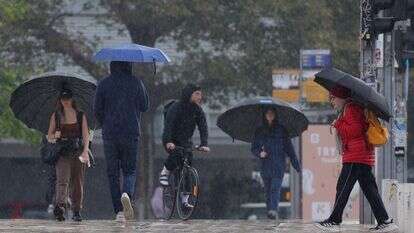 תל אביב בגשם | EPA תל אביב בגשם | EPA