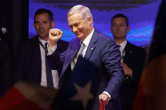 נשיא צ'ילה הנבחר, חוסה אנטוניו קאסט | EPA/ELVIS GONZALEZ נשיא צ'ילה הנבחר, חוסה אנטוניו קאסט | EPA/ELVIS GONZALEZ