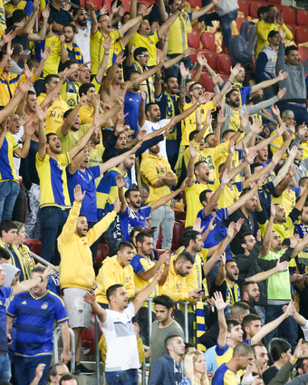 צהוב יורד עמוד הבית | דני מרון צהוב יורד עמוד הבית | דני מרון