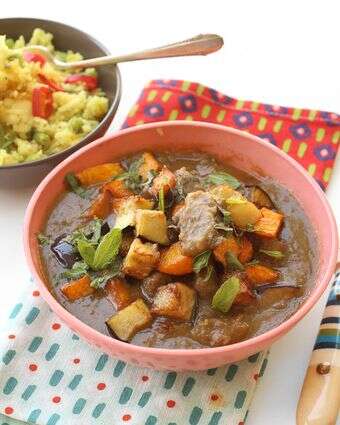 קארי בשר ועדשים בסגנון הודי־פרסי | אפרת ליכטנשטט