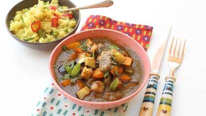 קארי בשר ועדשים בסגנון הודי־פרסי | אפרת ליכטנשטט קארי בשר ועדשים בסגנון הודי־פרסי | אפרת ליכטנשטט