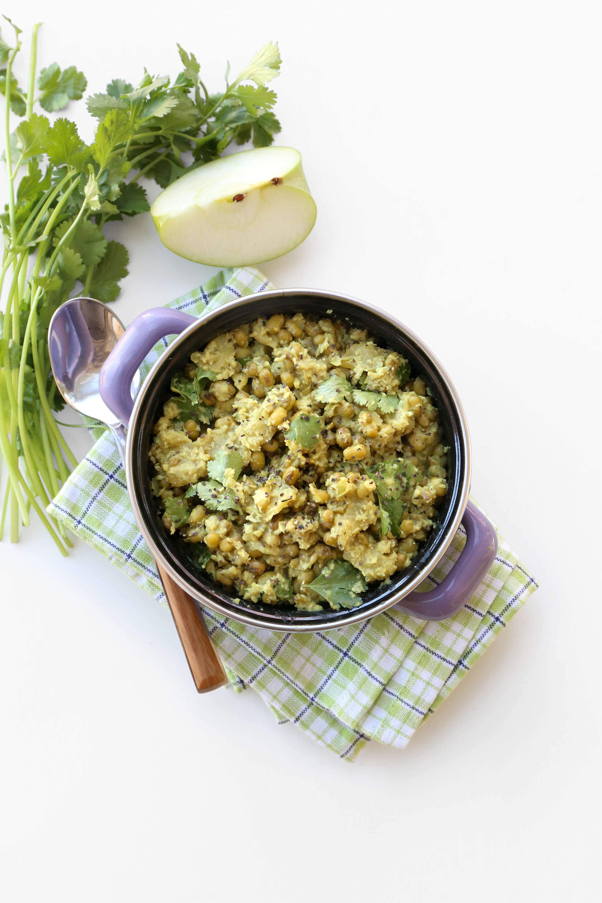 תבשיל מש עם קוקוס ותפוחים | אפרת ליכטנשטט