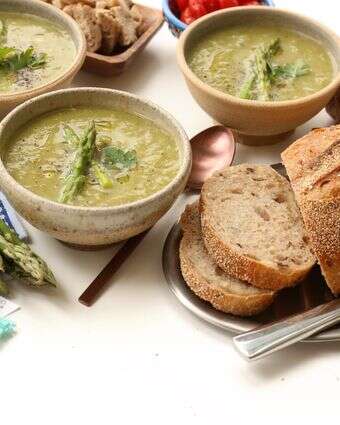 מרק אספרגוס ותרד | אפרת ליכטנשטט