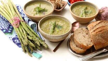 מרק אספרגוס ותרד | אפרת ליכטנשטט