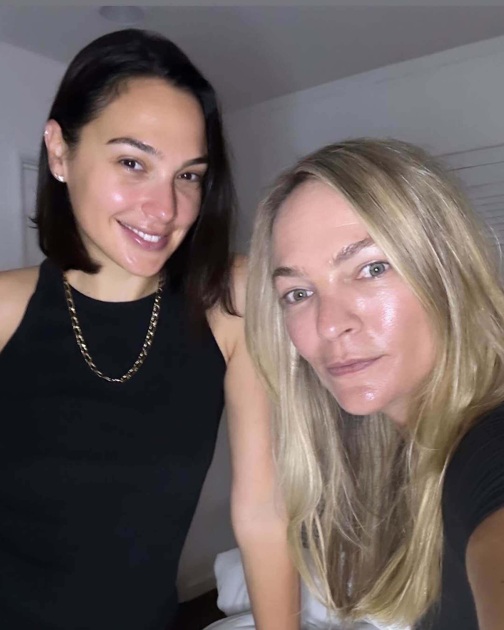 קרן ברטוב וגל גדות | יח"צ קרן ברטוב וגל גדות | יח"צ