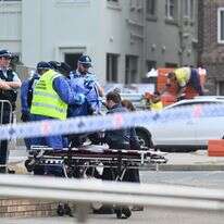 כוחות ביטחון והצלה בזירת הפיגוע בבונדי ביץ', אוסטרליה | EPA