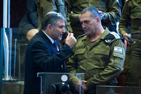 ראש השב"כ דוד זיני והרמטכ"ל אייל זמיר | יונתן זינדל, פלאש 90