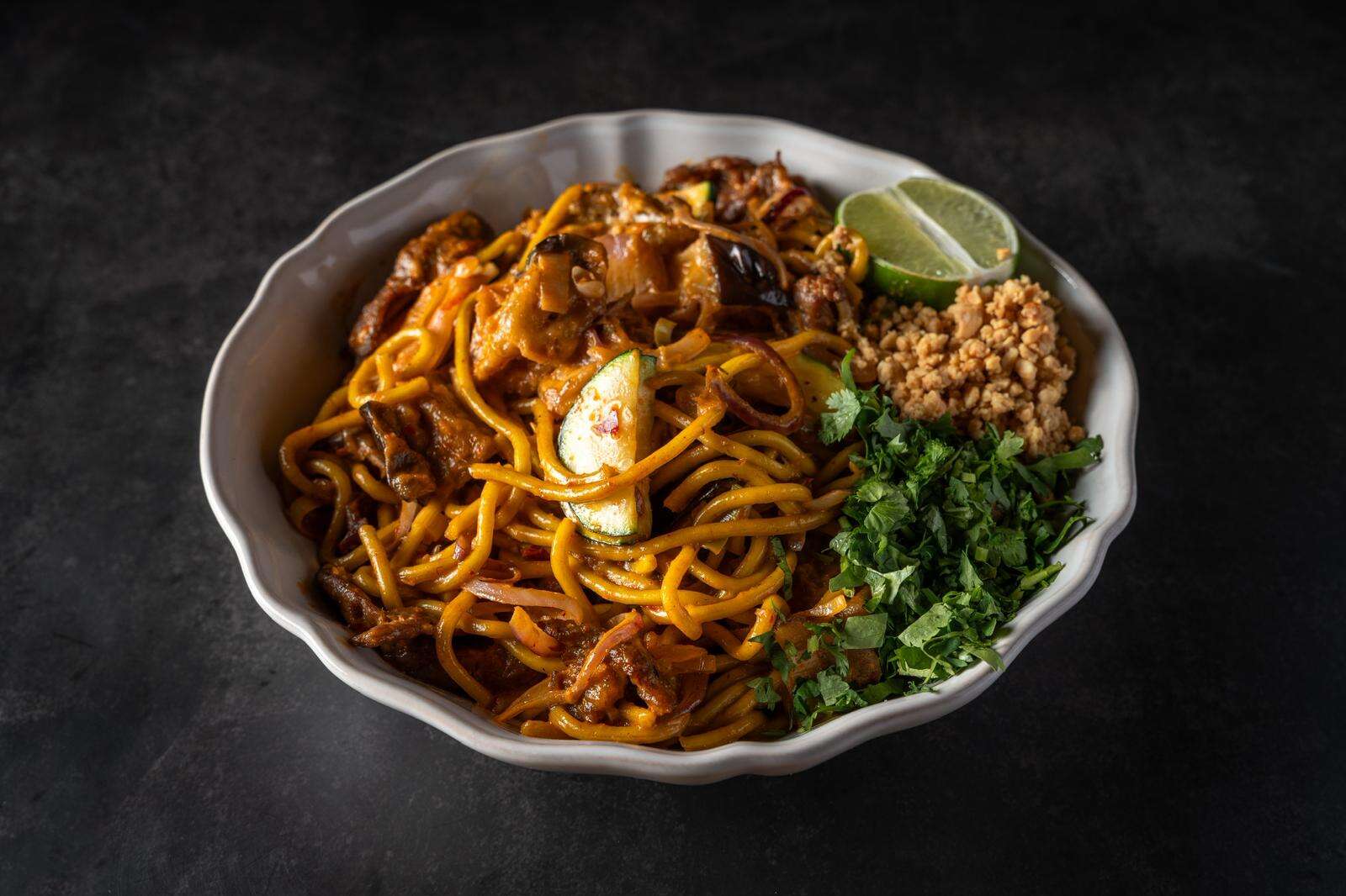 נודלס קארי אדום - אוטוטו | דוד מויטל