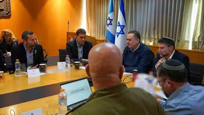 כ"ץ סמוטריץ' וראשי הרשויות, היום | אריאל חרמוני, משרד הביטחון כ"ץ סמוטריץ' וראשי הרשויות, היום | אריאל חרמוני, משרד הביטחון