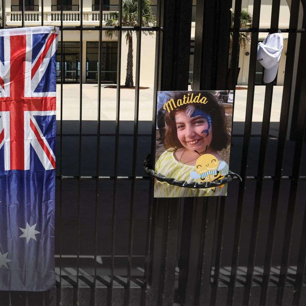 מטילדה בת ה-10, שנהרגה בפיגוע הירי בבונדי ביץ' ב-14 בדצמבר | דיוויד גריי / AFP מטילדה בת ה-10, שנהרגה בפיגוע הירי בבונדי ביץ' ב-14 בדצמבר | דיוויד גריי / AFP