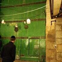 הדלקת נרות בשער הכותנה, משערי הר הבית, שלשום