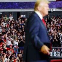 קהל רפובליקני בעצרת בחירות. שתי תנועות שמרניות רבות עליו כעת | גטי אימג'ס