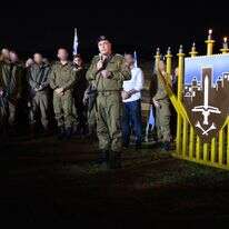 אייל זמיר בהדלקת נר חנוכה עם חיילי חטיבת החשמונאים | דובר צה"ל