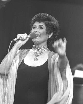 היא כל כך יפה דף הבית | יעקב סער, לע"מ