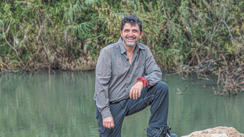 מוסיף והולך דף הבית | לירון מולדובן