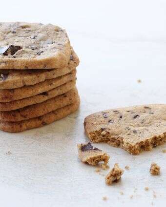 עוגיות קפה ושוקולד שמתפוררות בביס הראשון | אפרת ליכטנשטט