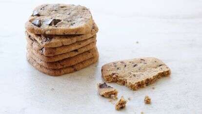 עוגיות קפה ושוקולד שמתפוררות בביס הראשון | אפרת ליכטנשטט