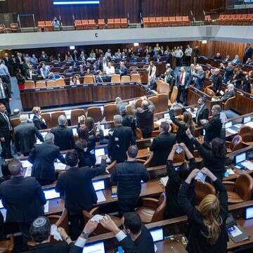 אישור הצעת חוק ועדת החקירה בכנסת, היום | Yonatan Sindel/Flash90