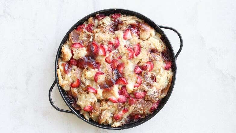 פודינג לחם עם תותים | אפרת ליכטנשטט