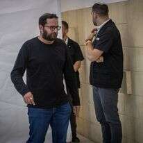 יונתן אוריך | אורן בן חקון