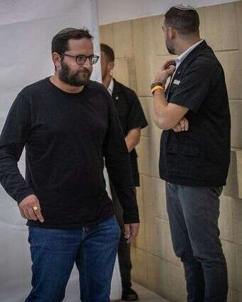 יונתן אוריך | אורן בן חקון