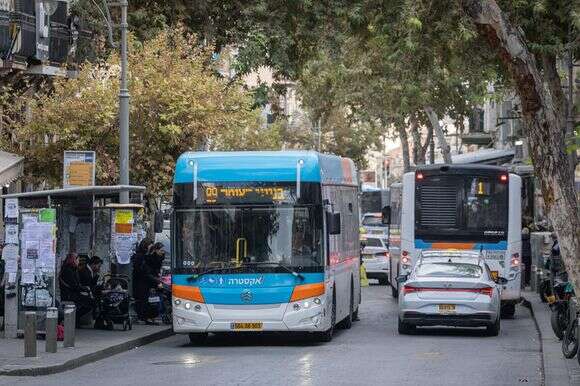 אוטובוסים בשכונת גאולה בירושלים | חיים גולדברג, פלאש 90 אוטובוסים בשכונת גאולה בירושלים | חיים גולדברג, פלאש 90