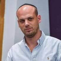 עבודה זרה דף הבית | אבשלום ששוני, פלאש 90