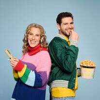 ילדותם השנייה דף הבית | שילת מזרחי | איפור ושיער: יפעת צור | סטיילינג: מעין רתם ברש | אסיסטנטיות: גאיה ענבר ושרה ברבי | כל הבגדים: Yesterday Vintage