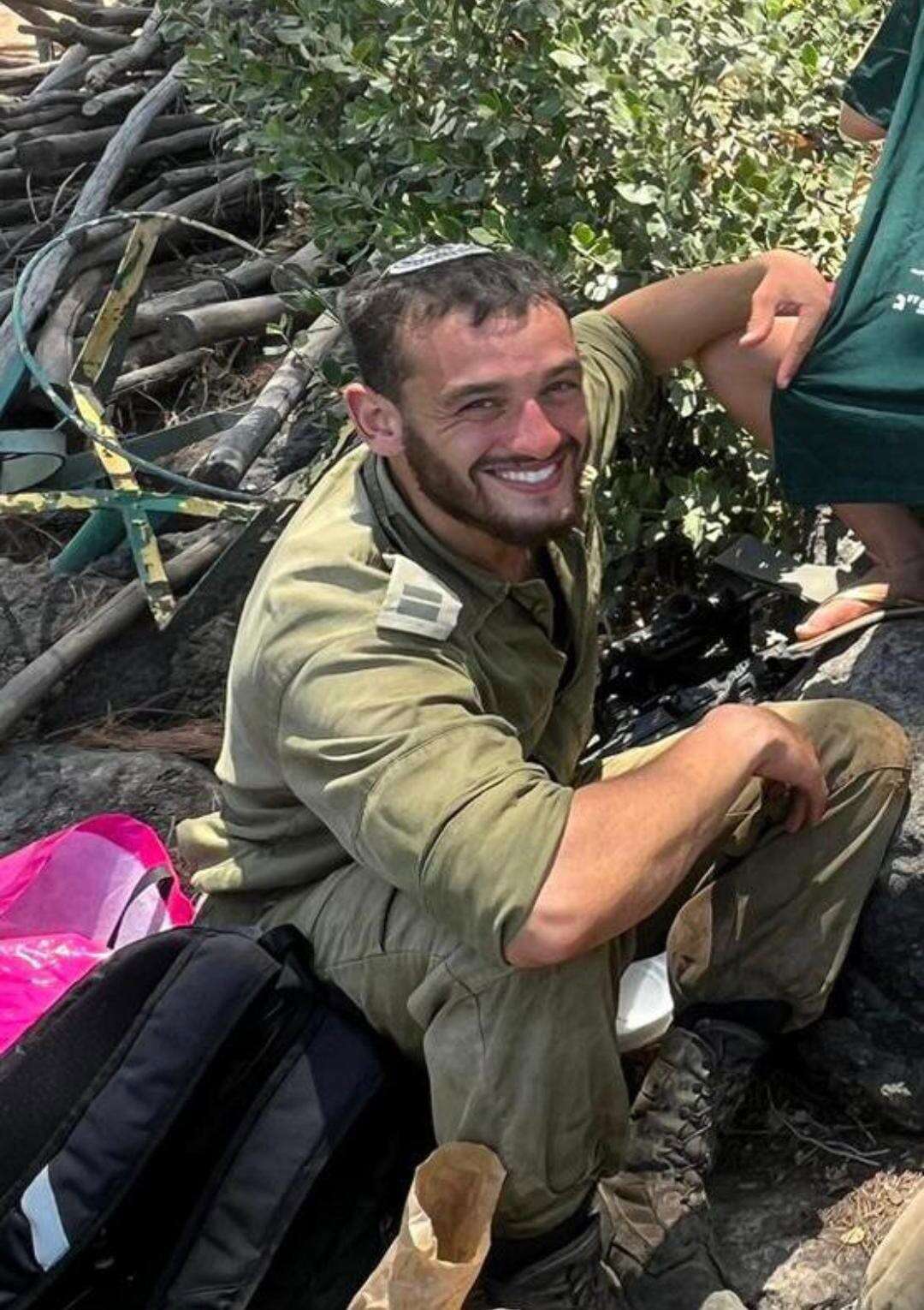 "היֹה היה שילה שראה בני אדם". שילה ז"ל | באדיבות המשפחה