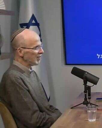 נאמנים למקור - פרק 100