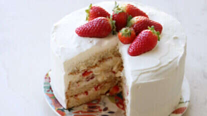 עוגת יום הולדת שאי אפשר לעמוד בפניה | אפרת ליכטנשטט