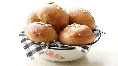 לחמניות כוסמין | אפרת ליכטנשטט