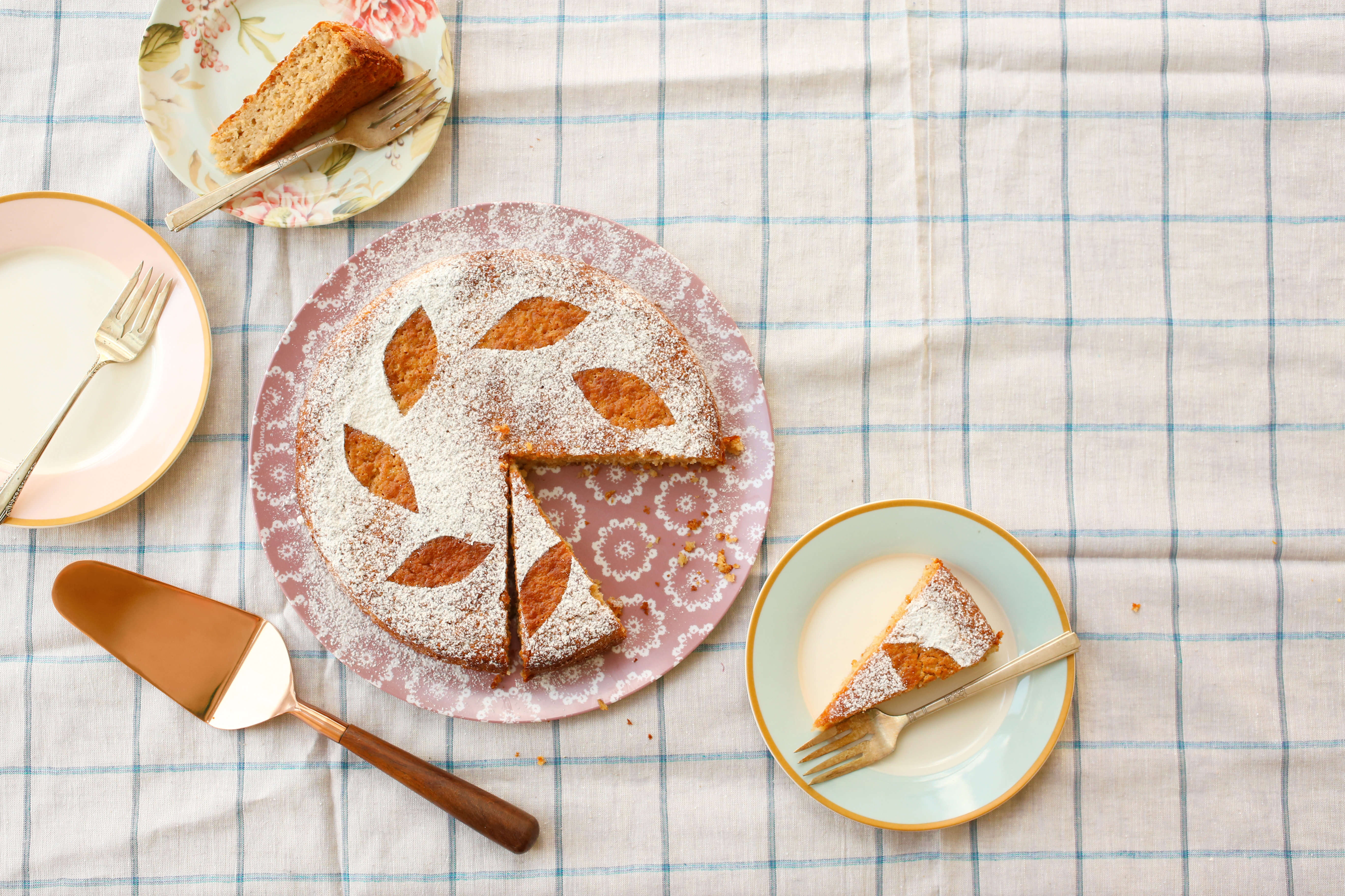 העוגה המושלמת לשבירת הצום | אפרת ליכטנשטט העוגה המושלמת לשבירת הצום | אפרת ליכטנשטט