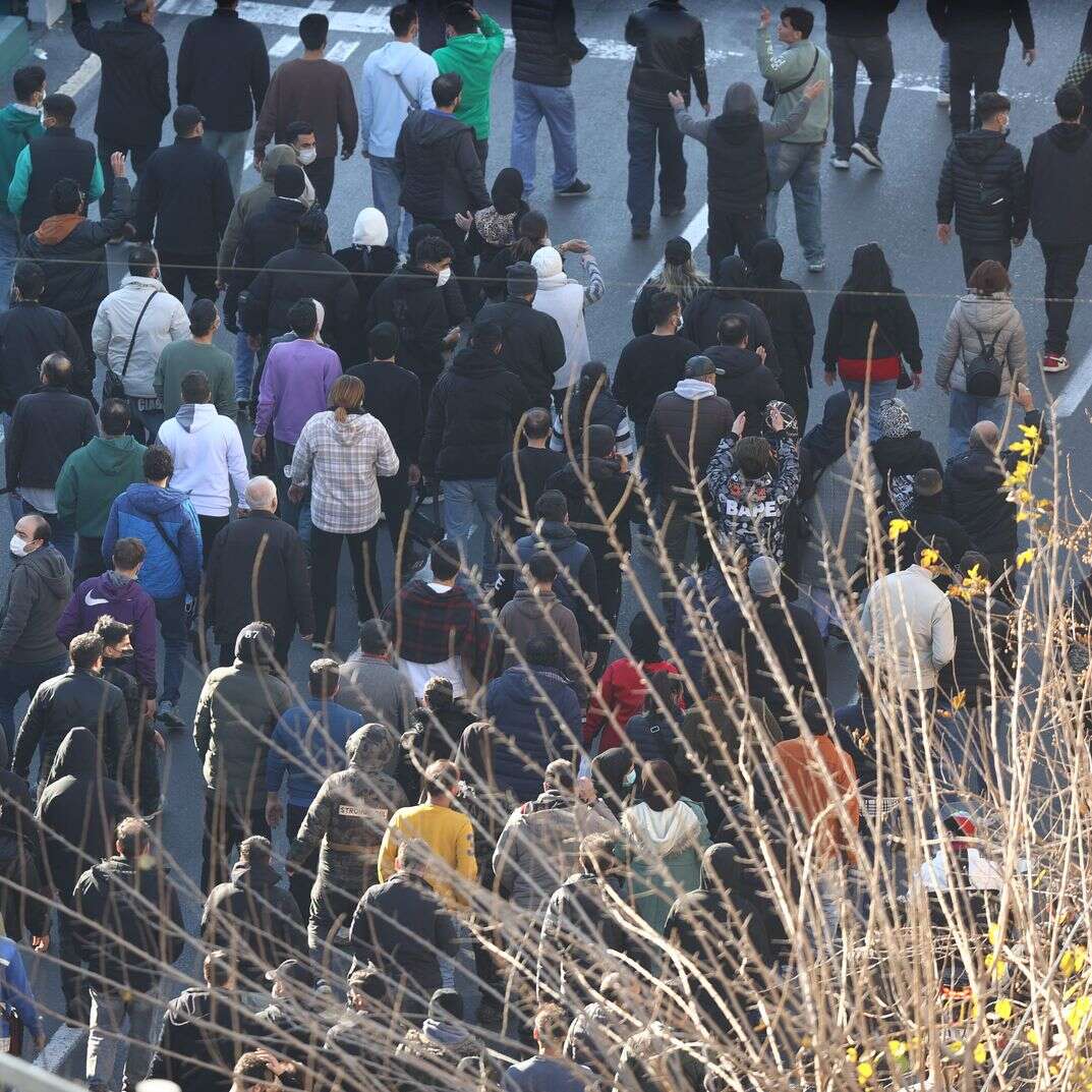המחאות בטהרן, איראן - אתמול | Fars News Agency via AP המחאות בטהרן, איראן - אתמול | Fars News Agency via AP