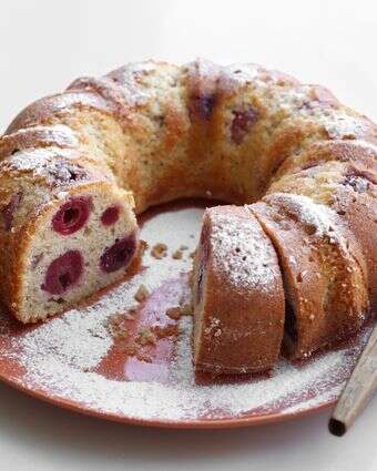 עוגת דובדבנים | אפרת ליכטנשטט