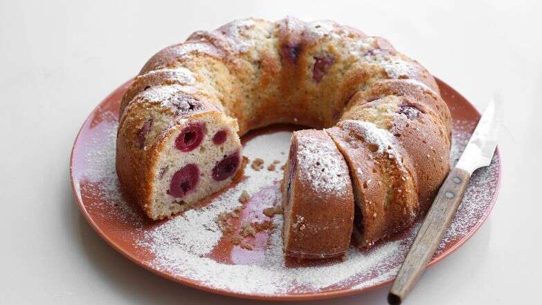 עוגת דובדבנים | אפרת ליכטנשטט