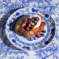 פרנץ טוסט | דניאל לילה מתוך ספרו של תום פרנץ פרנץ טוסט | דניאל לילה מתוך ספרו של תום פרנץ