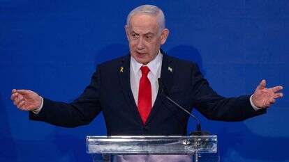 רה"מ נתניהו | אוליבייה פיטוסי, פול