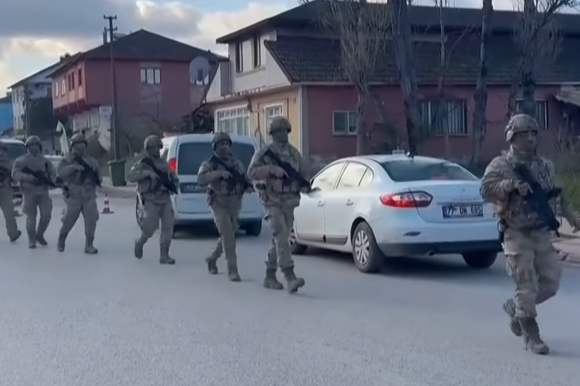 מבצע המעצרים בטורקיה | צילום מסך מיוטיוב מבצע המעצרים בטורקיה | צילום מסך מיוטיוב