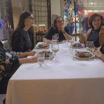 דיני הכשרות אינם מוסברים רק בנימוקים של היגיינה בריאות או כעניינים מאגיים. מתוך הסדרה "בואו אכול איתי" | באדיבות כאן ,11 ארמוזה הפקות