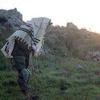 לוחם חטיבת החשמונאים בתפילה בתוככי סוריה | דובר צה"ל לוחם חטיבת החשמונאים בתפילה בתוככי סוריה | דובר צה"ל
