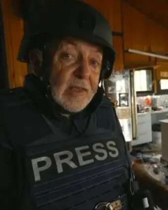 עיתונאי BBC ג'רמי בואן בבית משפחת הורנשטיין בנתיב העשרה | מסך