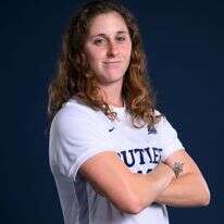 הכדור ברגליים שלה דף הבית | זק בולדינגר