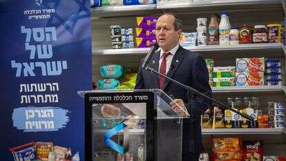 שר הכלכלה, ניר ברקת בהצגת התוכנית "הסל של ישראל" | Yonatan Sindel/Flash90